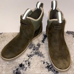 XTRATUF LEATHER DECK BOOTS